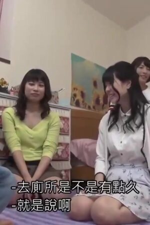 HUNTA-700 I was a virgin until yesterday, but I have 7 experienced people in a day! A transcendental virgin man rolls up girls in the girls' dormitory as soon as possible and cums non-stop! Sister…